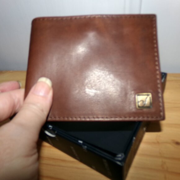 Stone Mountain NWB Dark Brown Bifold Wallet - Picture 3 of 5